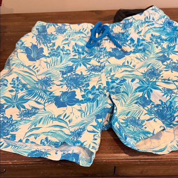 Vilebrequin Other - Vilebrequin Tropical Blue Floral Men's Shorts - Still in the stores!!